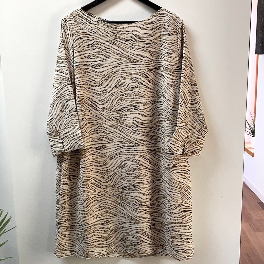 H&M Patterned Shift Dress